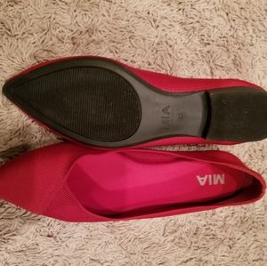 Mia red flats